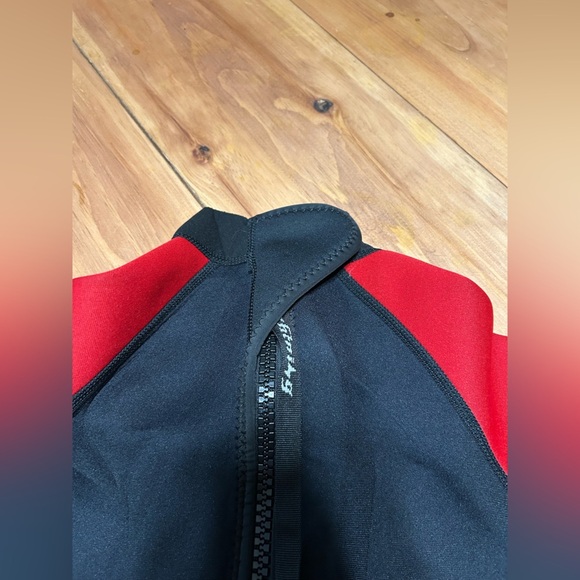 Kids Black and Red Dark Lightning Wetsuit size 6 - Picture 11 of 11